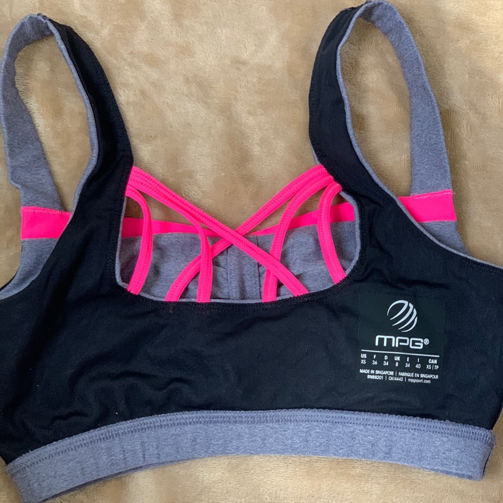 Activewear sport bra